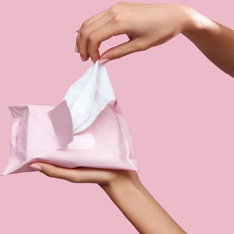 Zdarma Baby Essentials: dětské ubrousky, čištění ubrousků a ubrousky těla